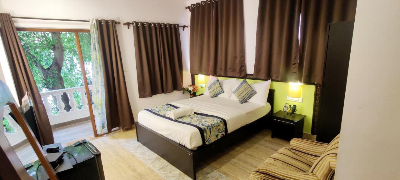 Hotel Wtf My House Baga Exterior foto