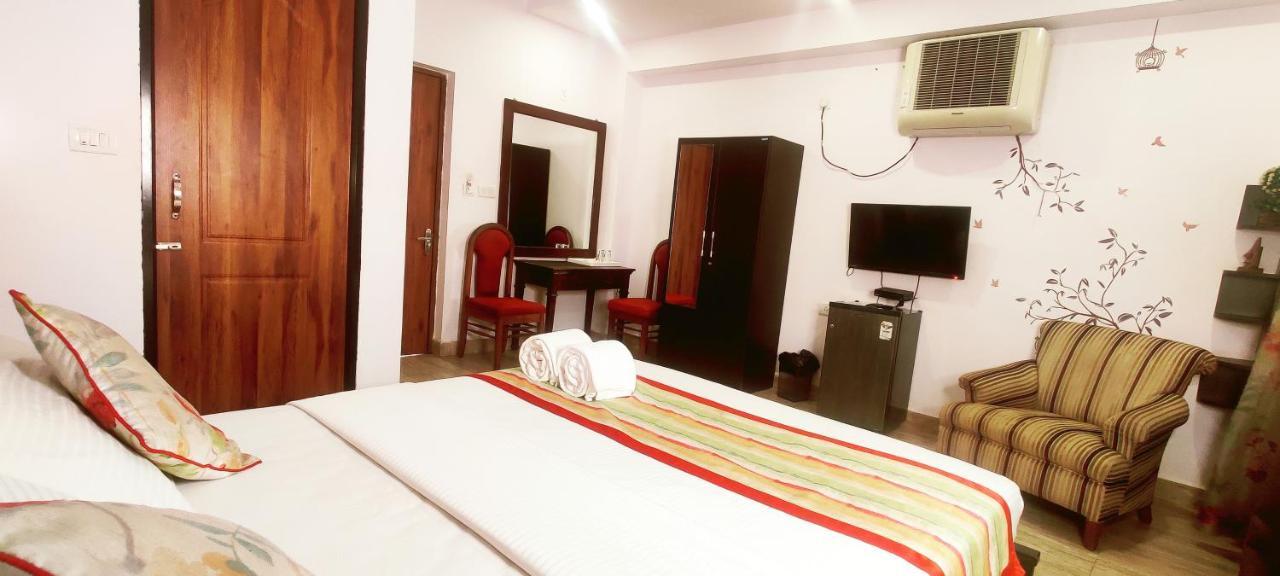 Hotel Wtf My House Baga Exterior foto