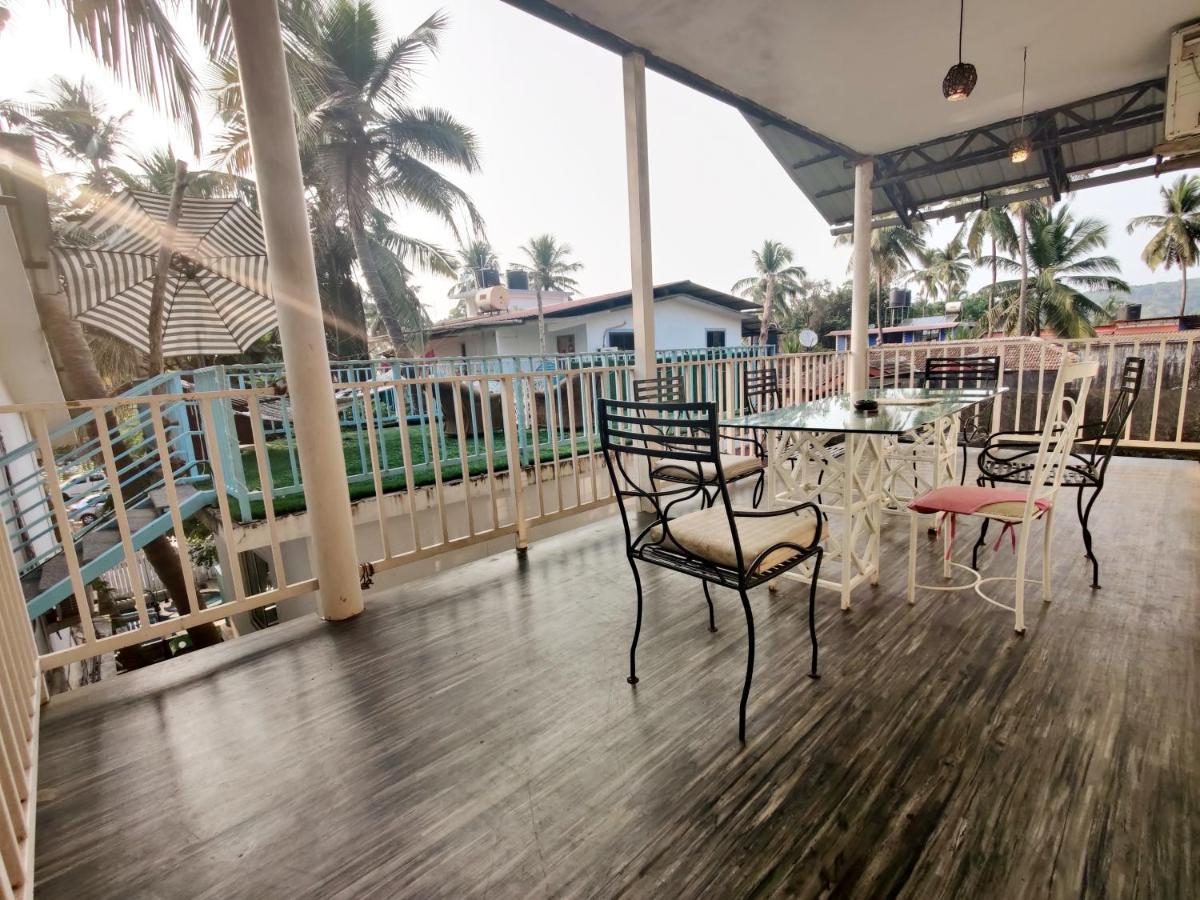 Hotel Wtf My House Baga Exterior foto
