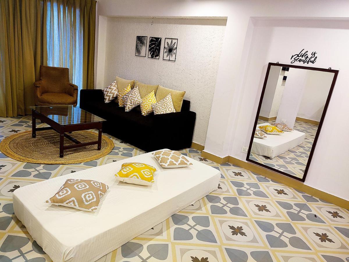 Hotel Wtf My House Baga Exterior foto