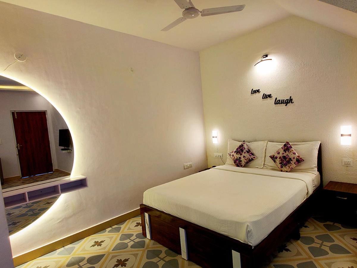 Hotel Wtf My House Baga Exterior foto