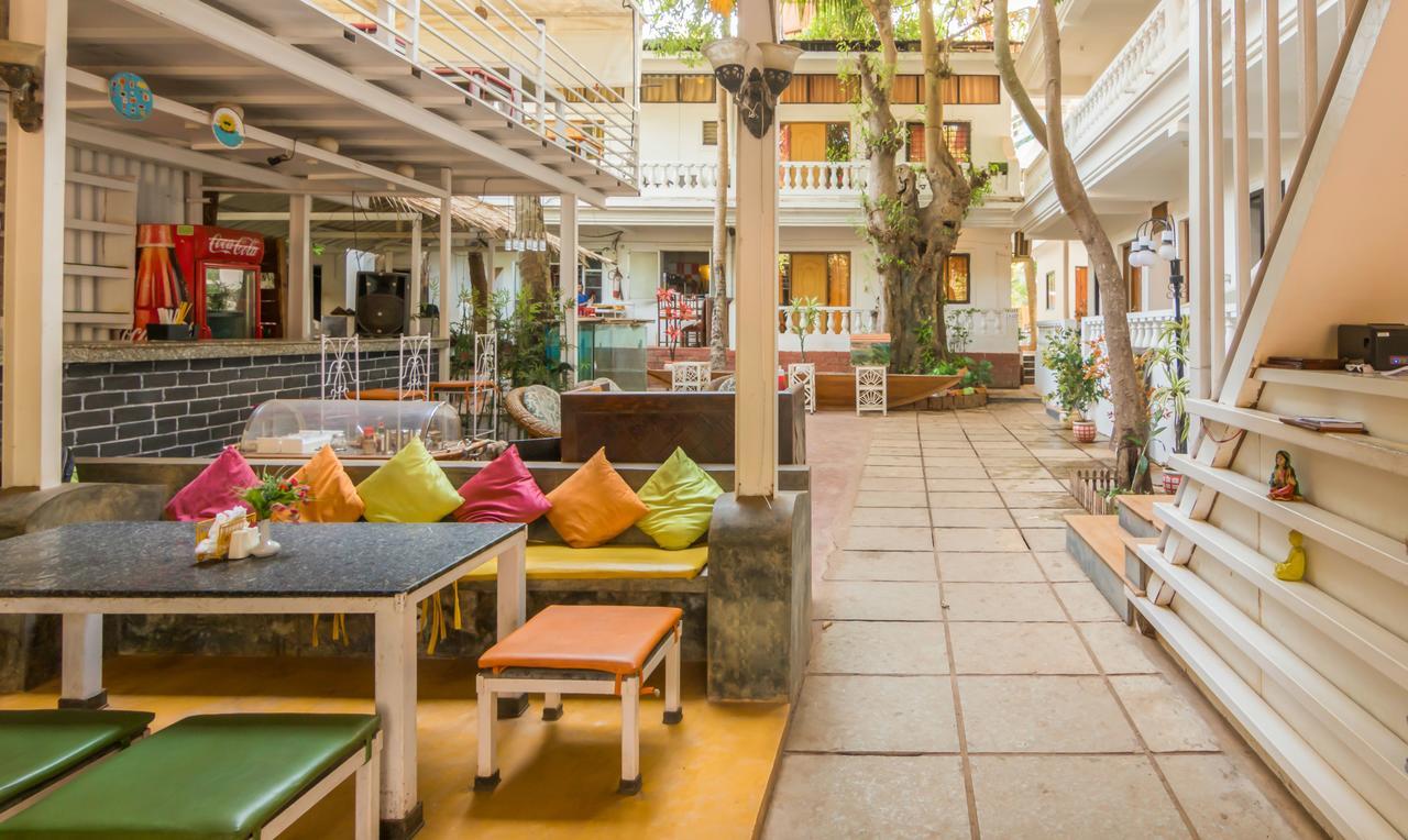 Hotel Wtf My House Baga Exterior foto