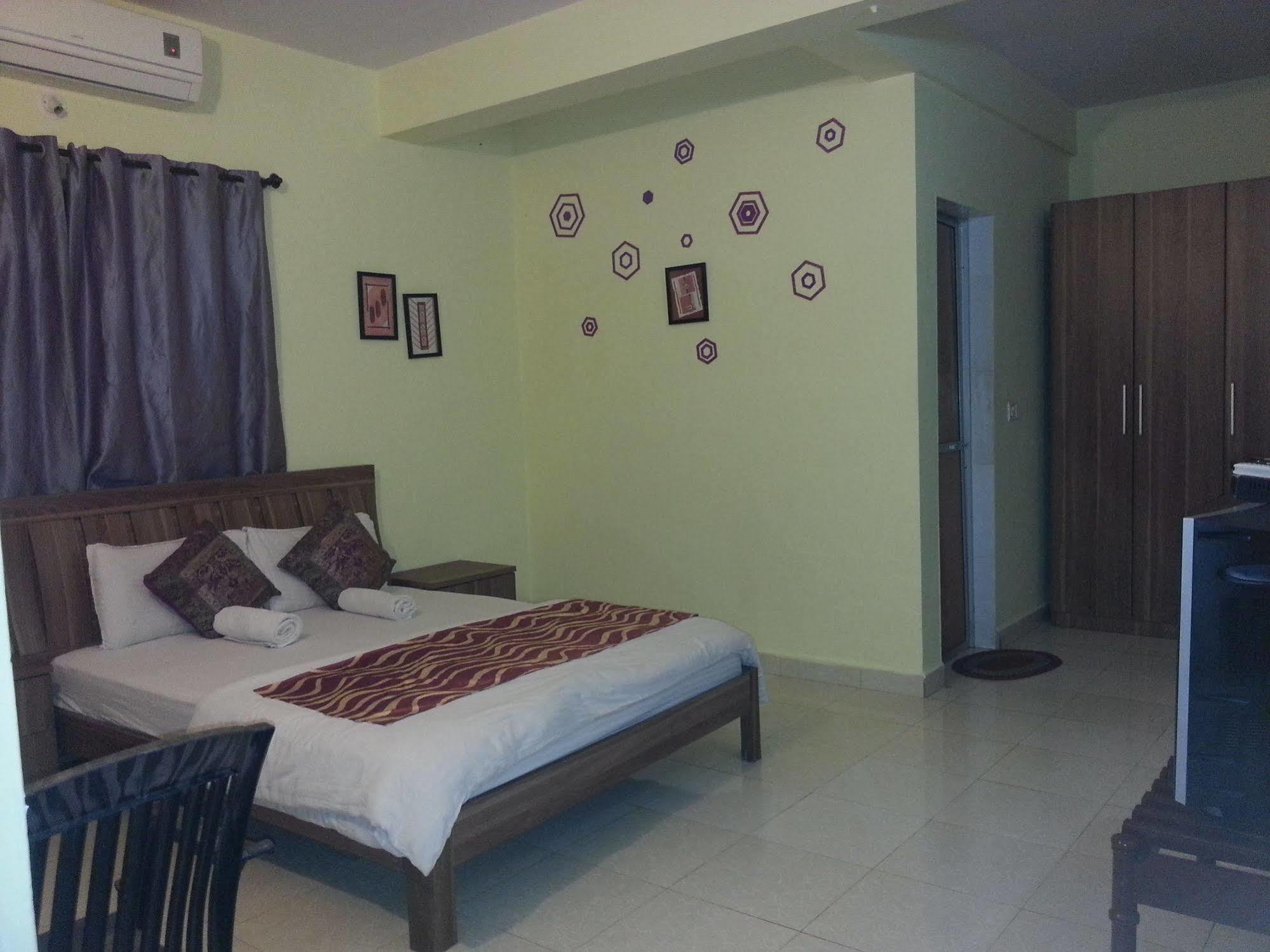 Hotel Wtf My House Baga Exterior foto