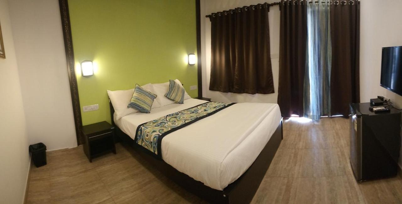 Hotel Wtf My House Baga Exterior foto