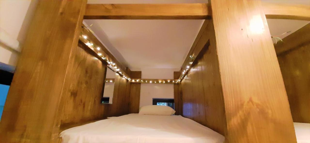 Hotel Wtf My House Baga Exterior foto